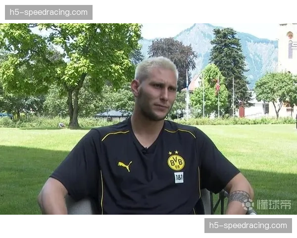 多特中卫聚勒膝盖轻微受伤暂时缺阵 有望在赛季末段重返赛场